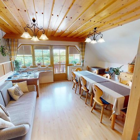 Bed and Breakfast Weingut Fellner Лойчах Экстерьер фото